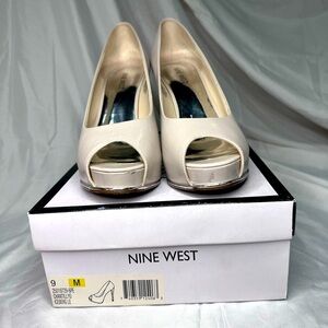 Used Nine West Cream Peep Toe Heels Sz.9